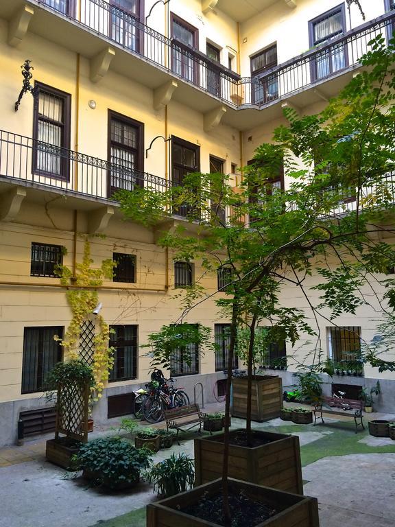 Hello Downtown Apartment - Eiffel Будапешт Номер фото